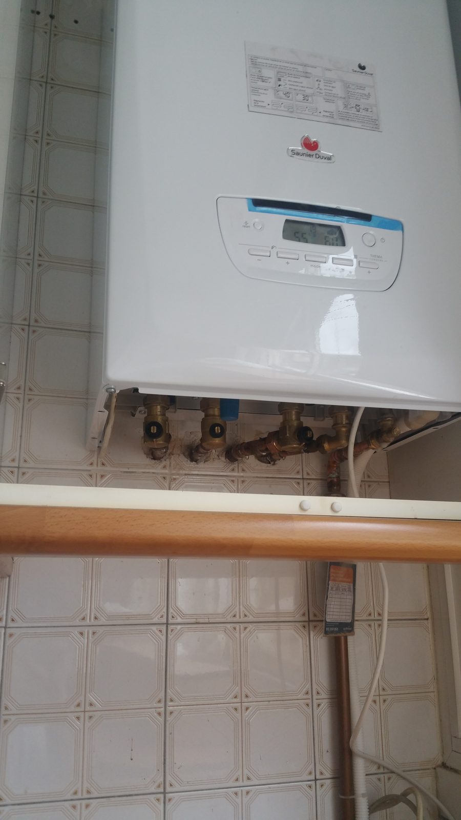 Caldera mural instalada en vivienda